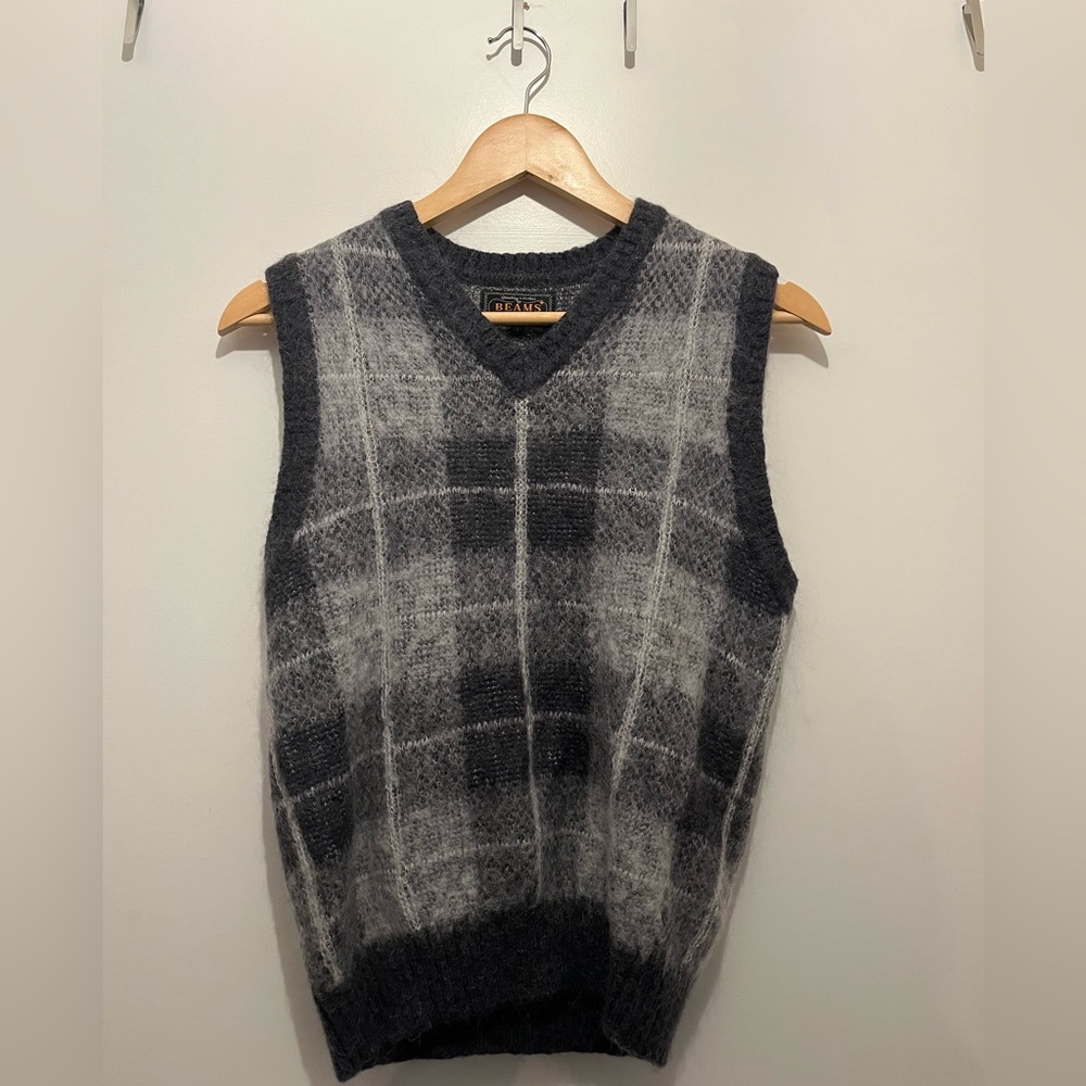Men's Beams Japan V-Neck Plaid Sweater Vest
